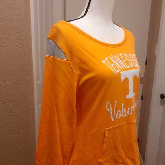 Sweatshirt - Picture 2 of 3